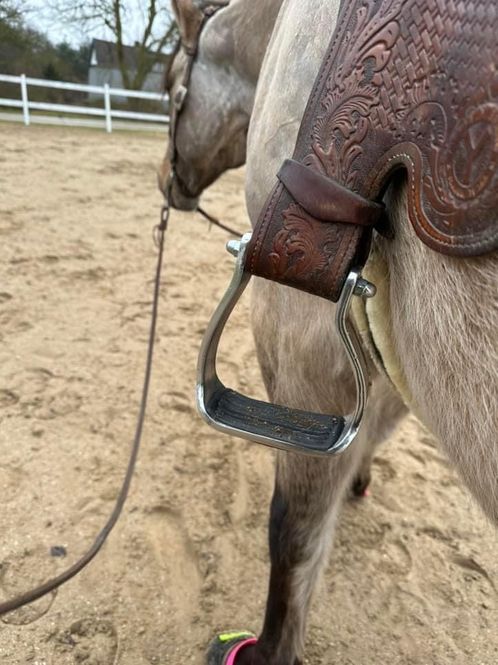 Hovedbilde All That Slanted Stirrups ...